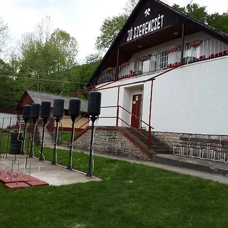 Mecsek-lak Magyarhertelend